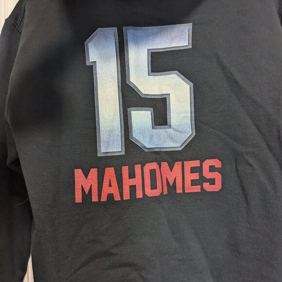 Patrick Mahomes #15 Chiefs Hoodie NFL Pullover Small Kansas City - Picture 4 of 4